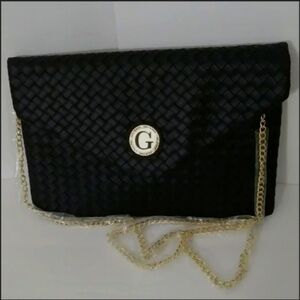 Giselle Paris Esme Woven Clutch Black.